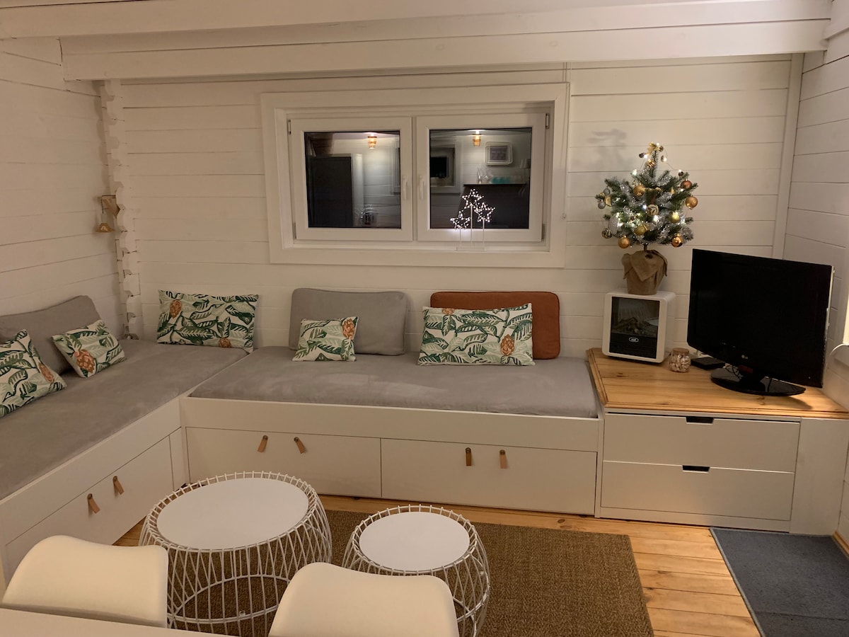 Annuncio Airbnb popolare: Le Cerf-volant Cottage a Saint Aubin Sur Mer