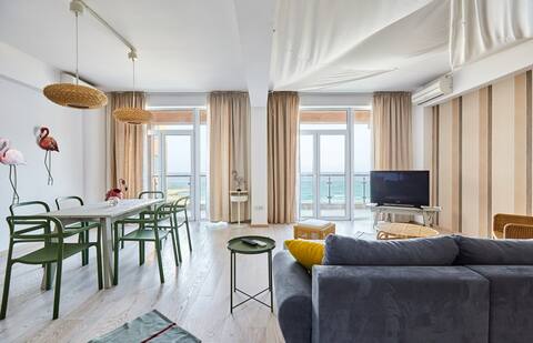 Rezident Flamingo Sea View Two Bedroom Flat