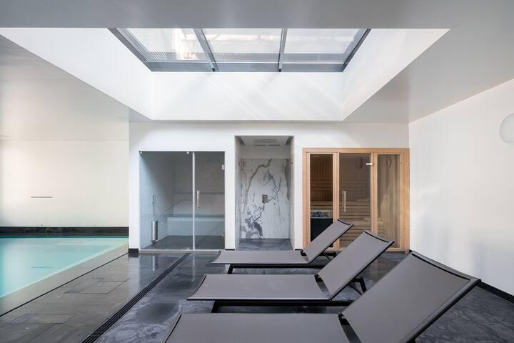 Liberdade Deluxe Apartment | AC | S-Pool | Parking gallery image 3