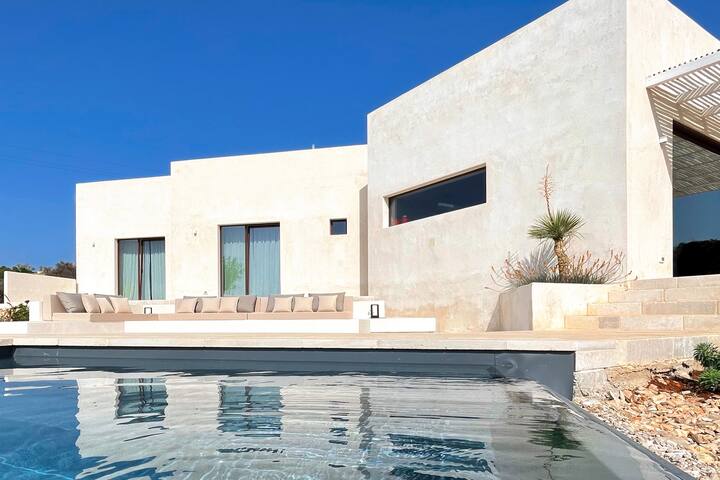 Villa CREA Infinity pool sea view gallery image 5