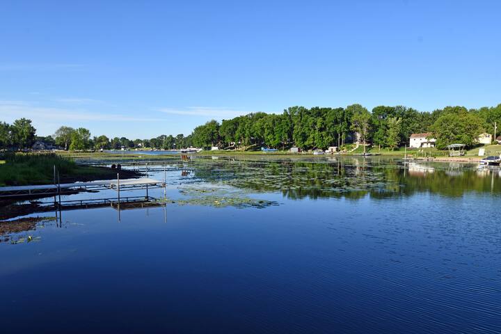 Terryll Bayside Lake Home | Dock, Kayaks, Firepit! gallery image 4