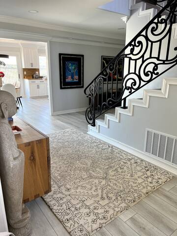 In desirable Westlake location, quiet and views gallery image 4