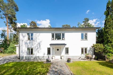 170 m2 Clean Spacious Villa Near City, Stockholm