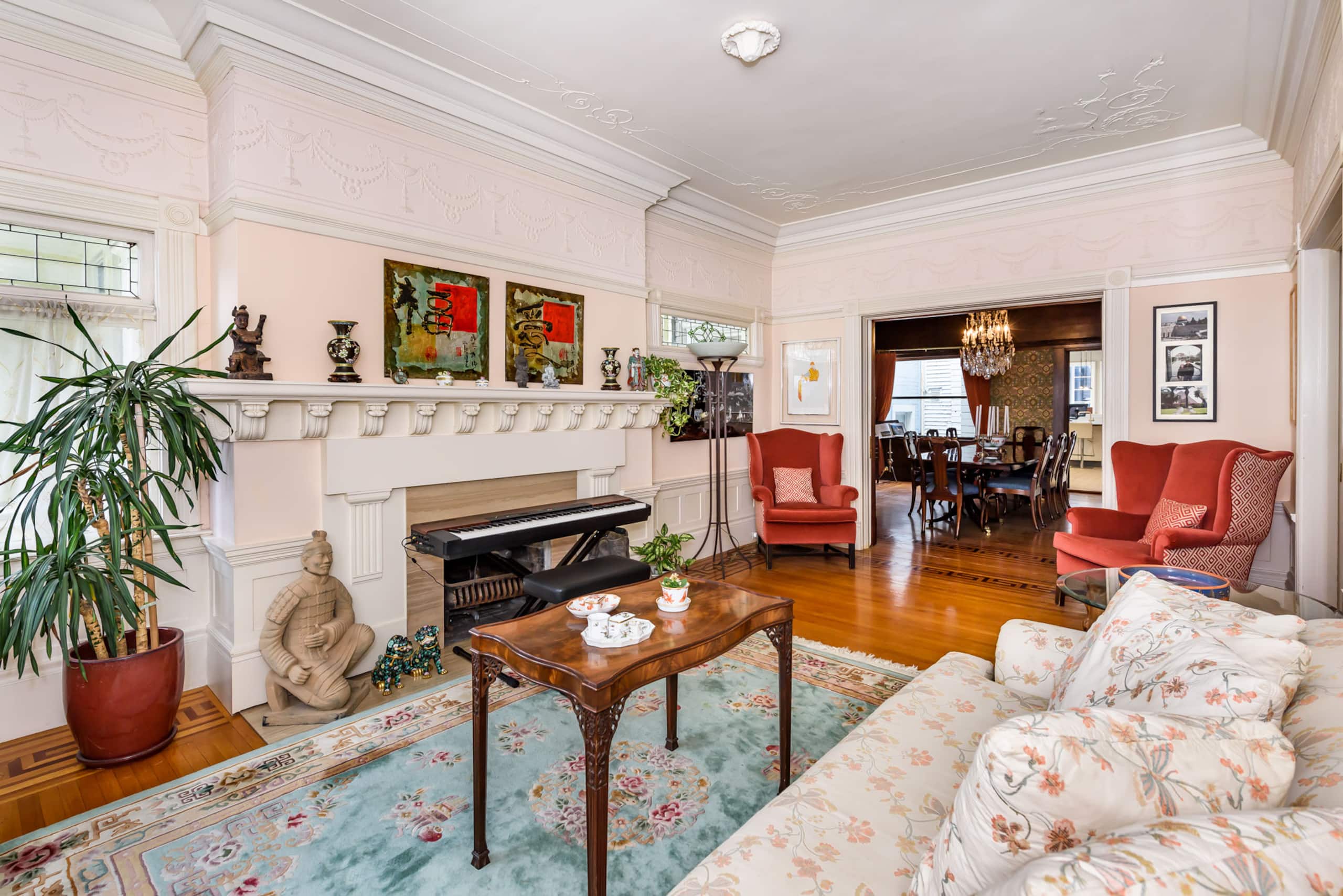 Home in San Francisco · ★4.94 · 3 bedrooms · 3 beds · 2.5 baths - Image 6