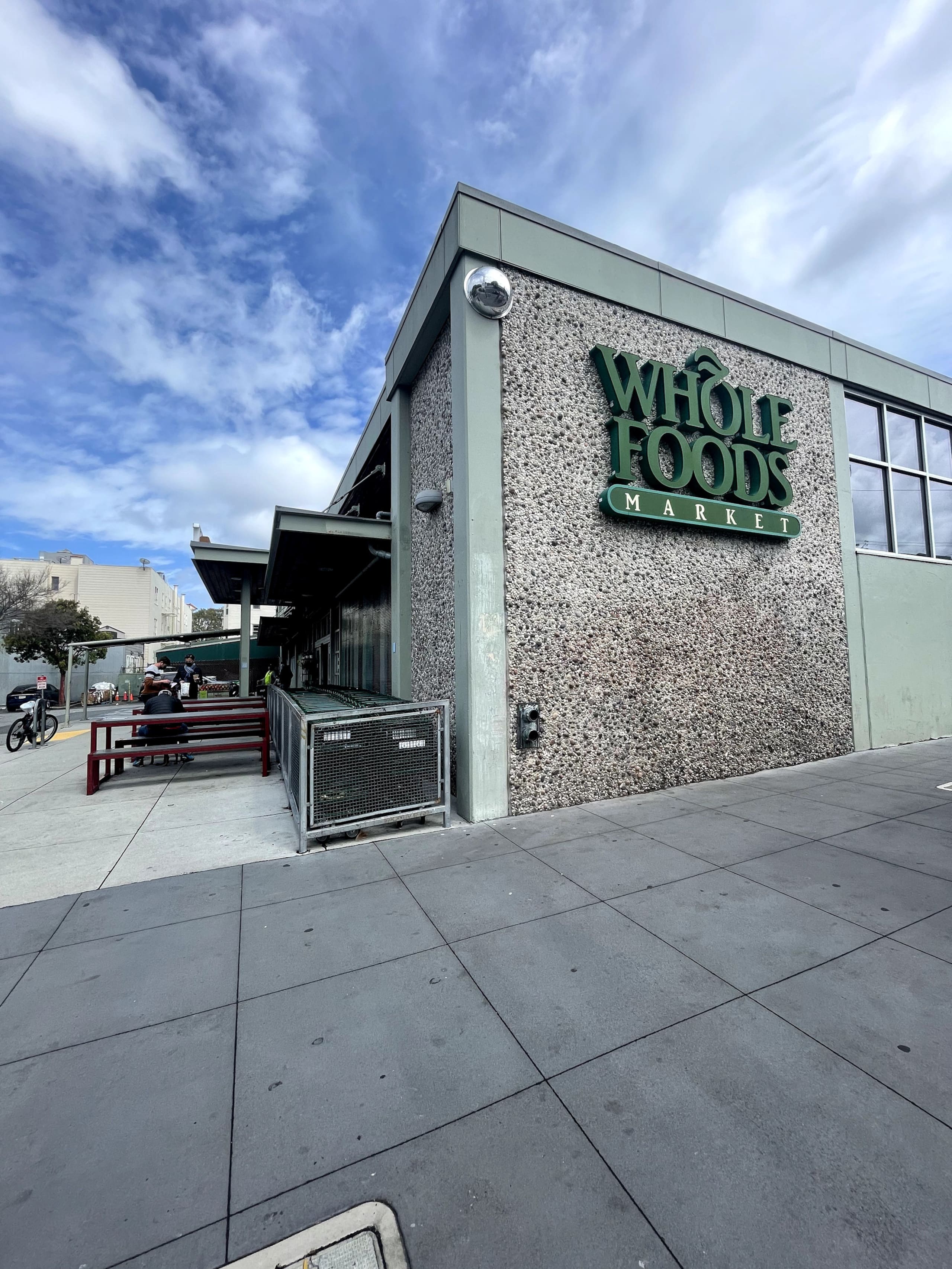 Home in San Francisco · ★4.94 · 3 bedrooms · 3 beds · 2.5 baths - Image 37