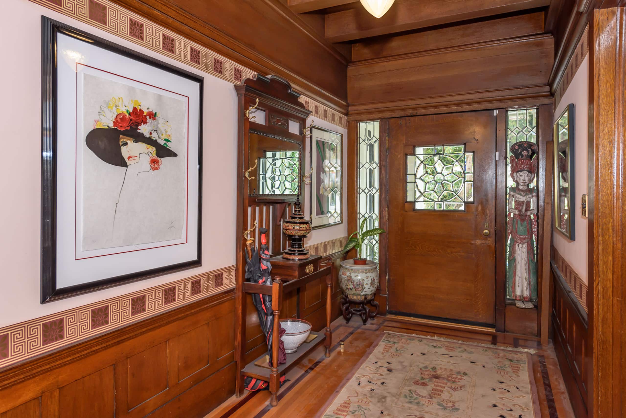 Home in San Francisco · ★4.94 · 3 bedrooms · 3 beds · 2.5 baths - Image 3