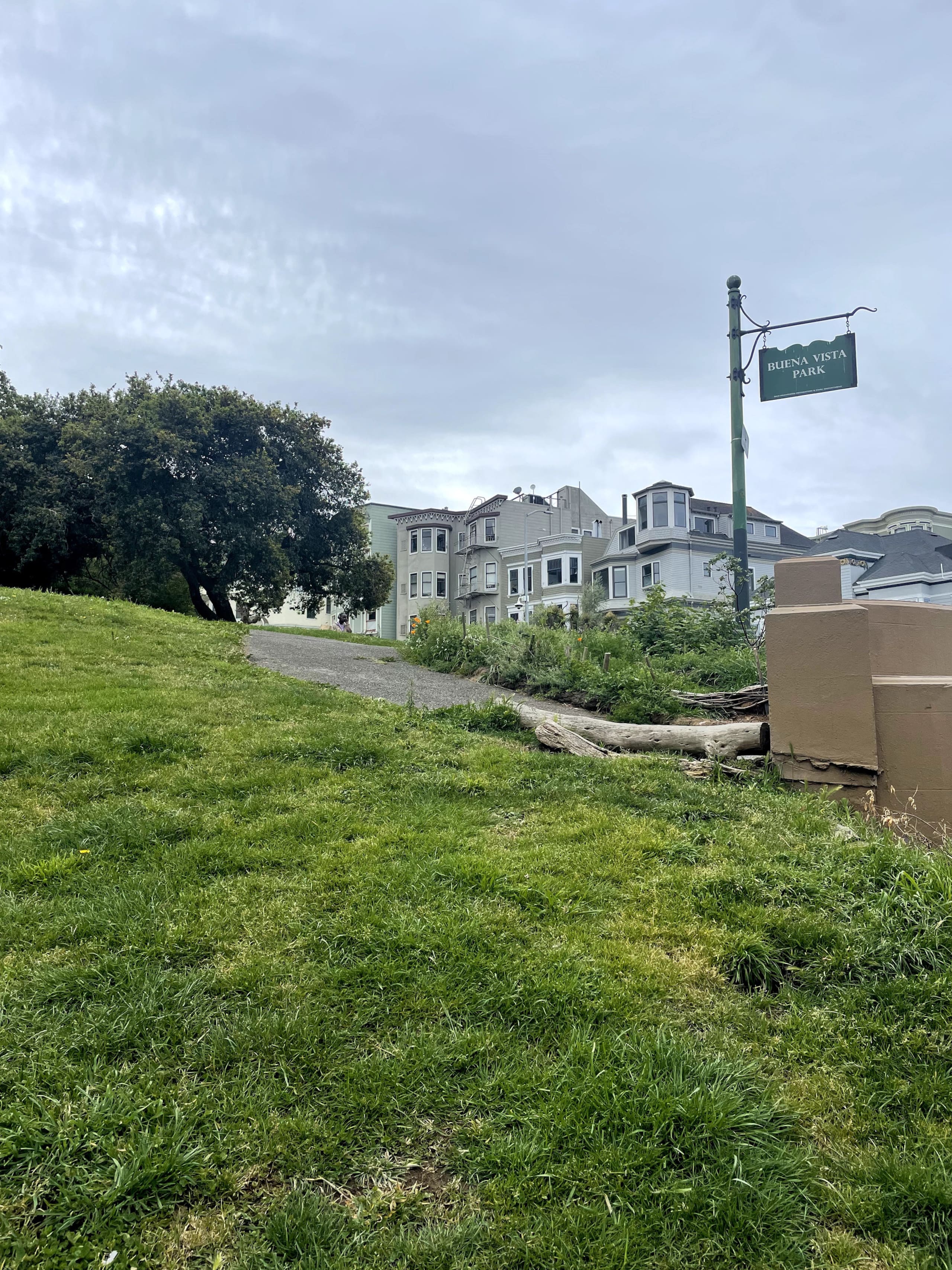 Home in San Francisco · ★4.94 · 3 bedrooms · 3 beds · 2.5 baths - Image 33