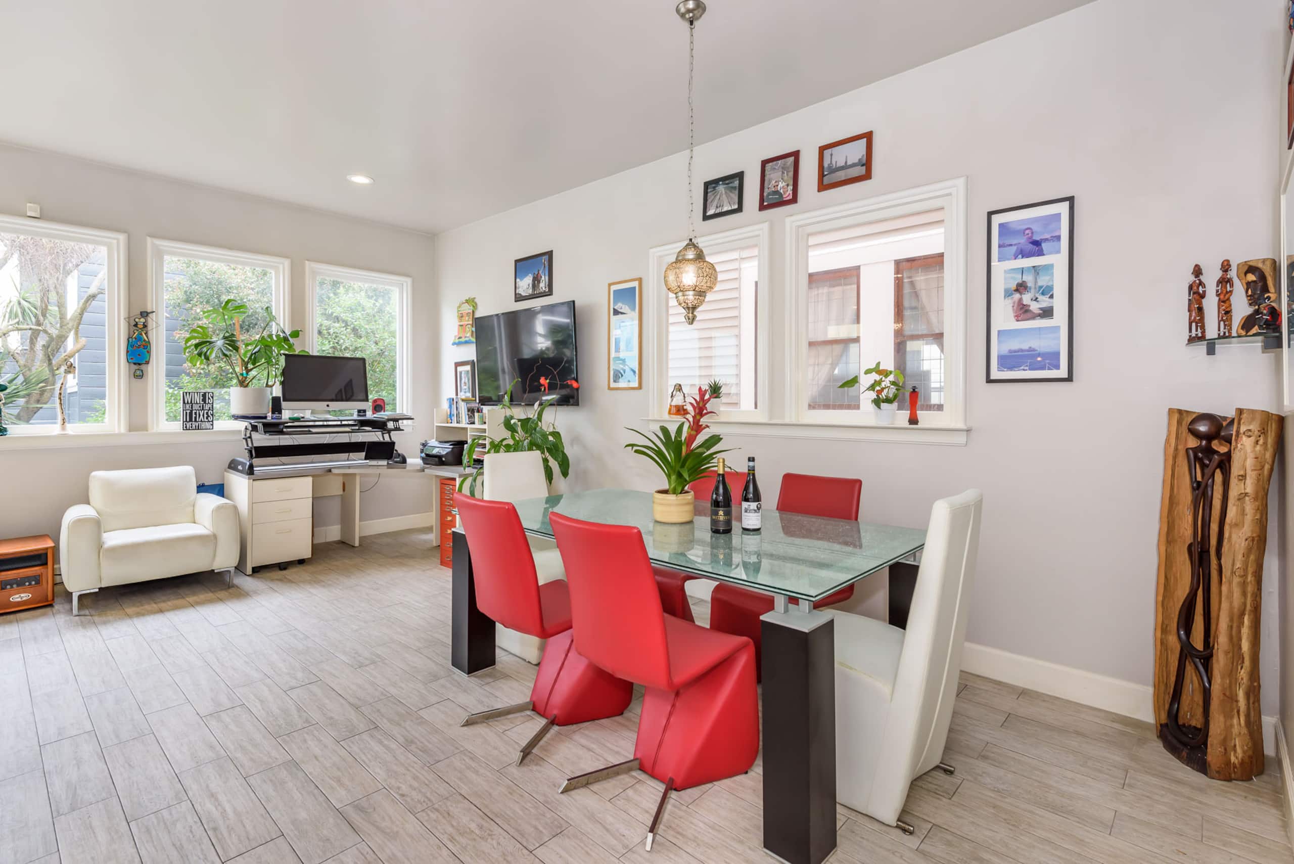 Home in San Francisco · ★4.94 · 3 bedrooms · 3 beds · 2.5 baths - Image 9