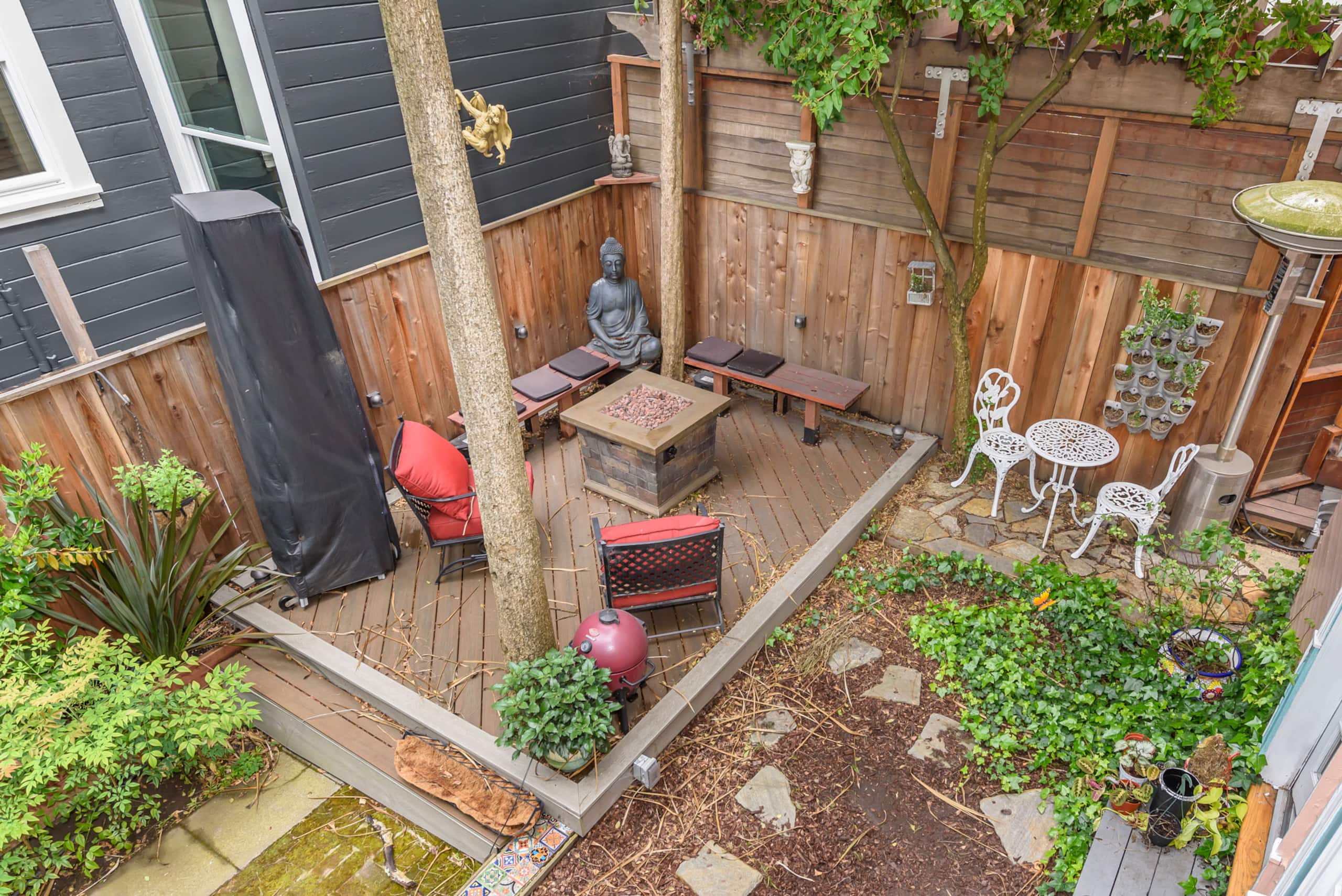 Home in San Francisco · ★4.94 · 3 bedrooms · 3 beds · 2.5 baths - Image 10