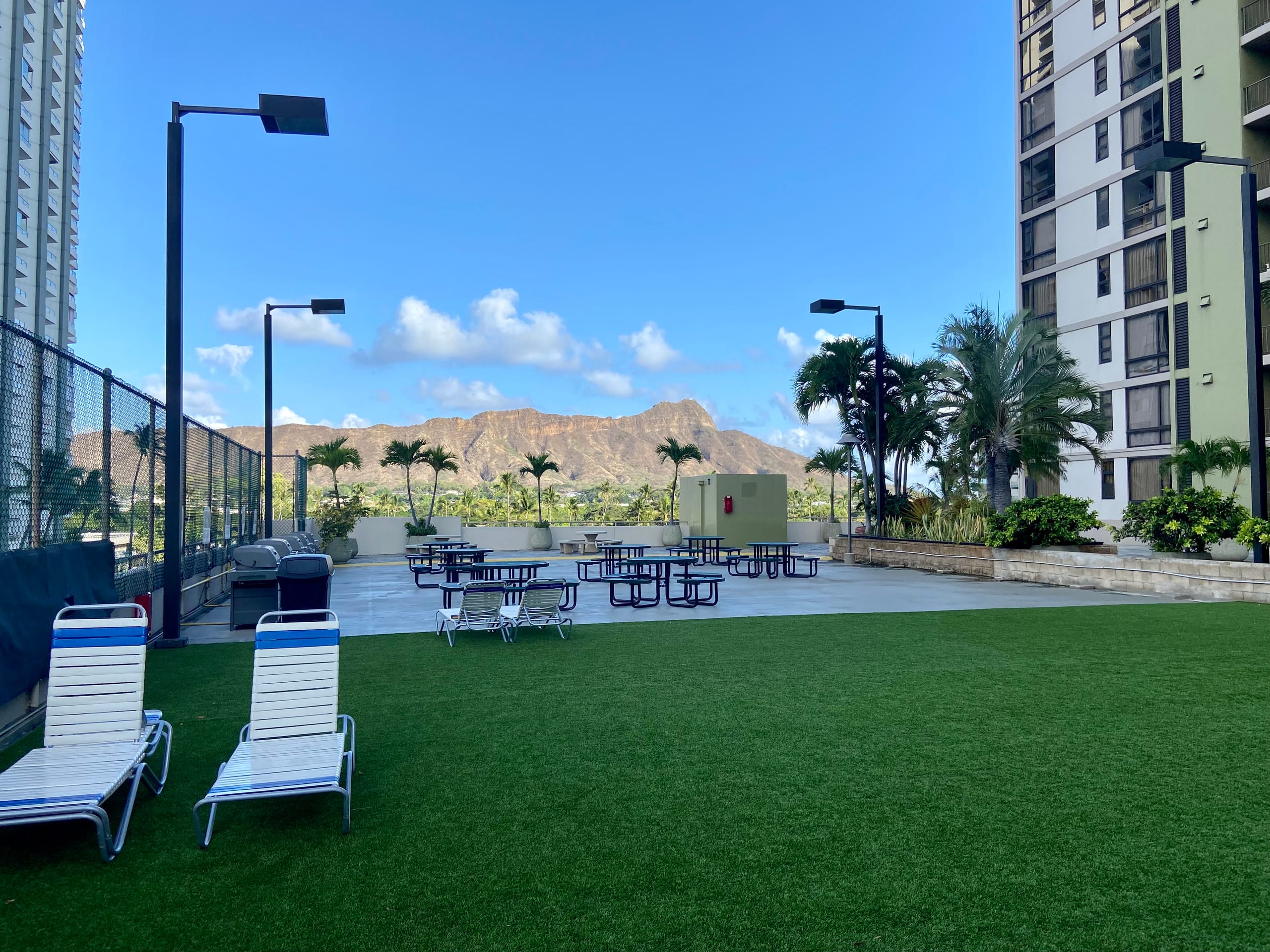Condo in Honolulu · ★4.92 · 1 bedroom · 2 beds · 1 private bath - Image 23