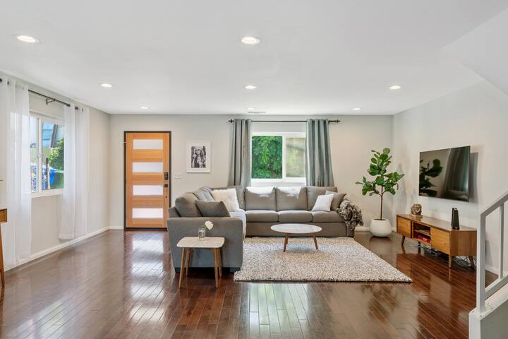 Gorgeous views & big, beautiful deck and garden.