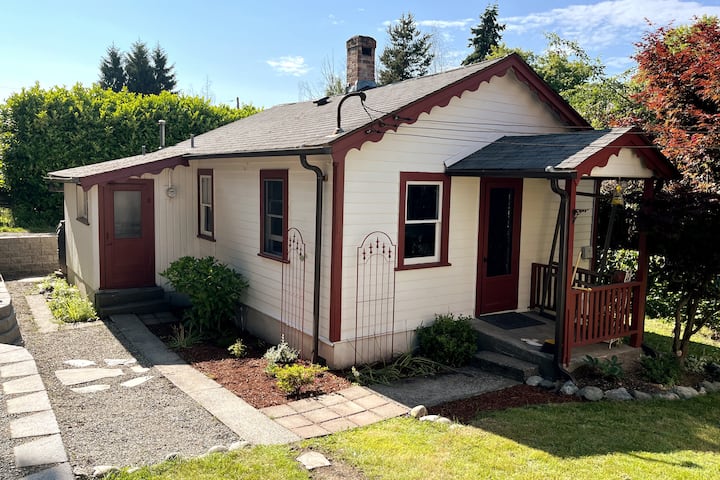 Urban Cottage Retreat - Seattle