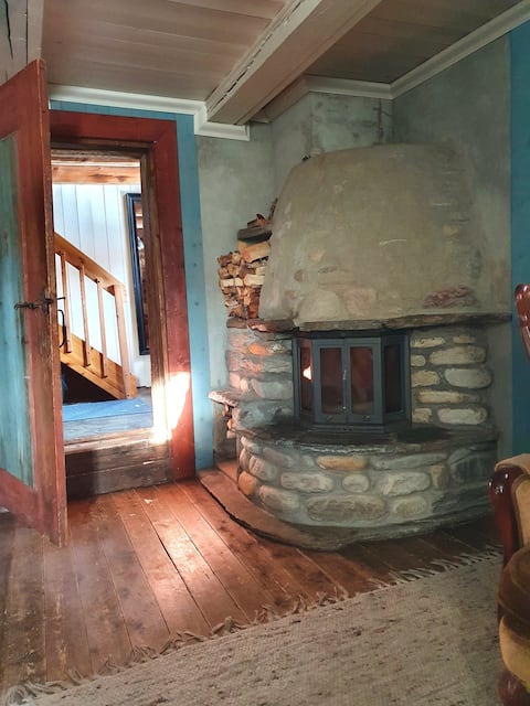 Popular Airbnb listing: Guest house in historic barn with barn in Røros