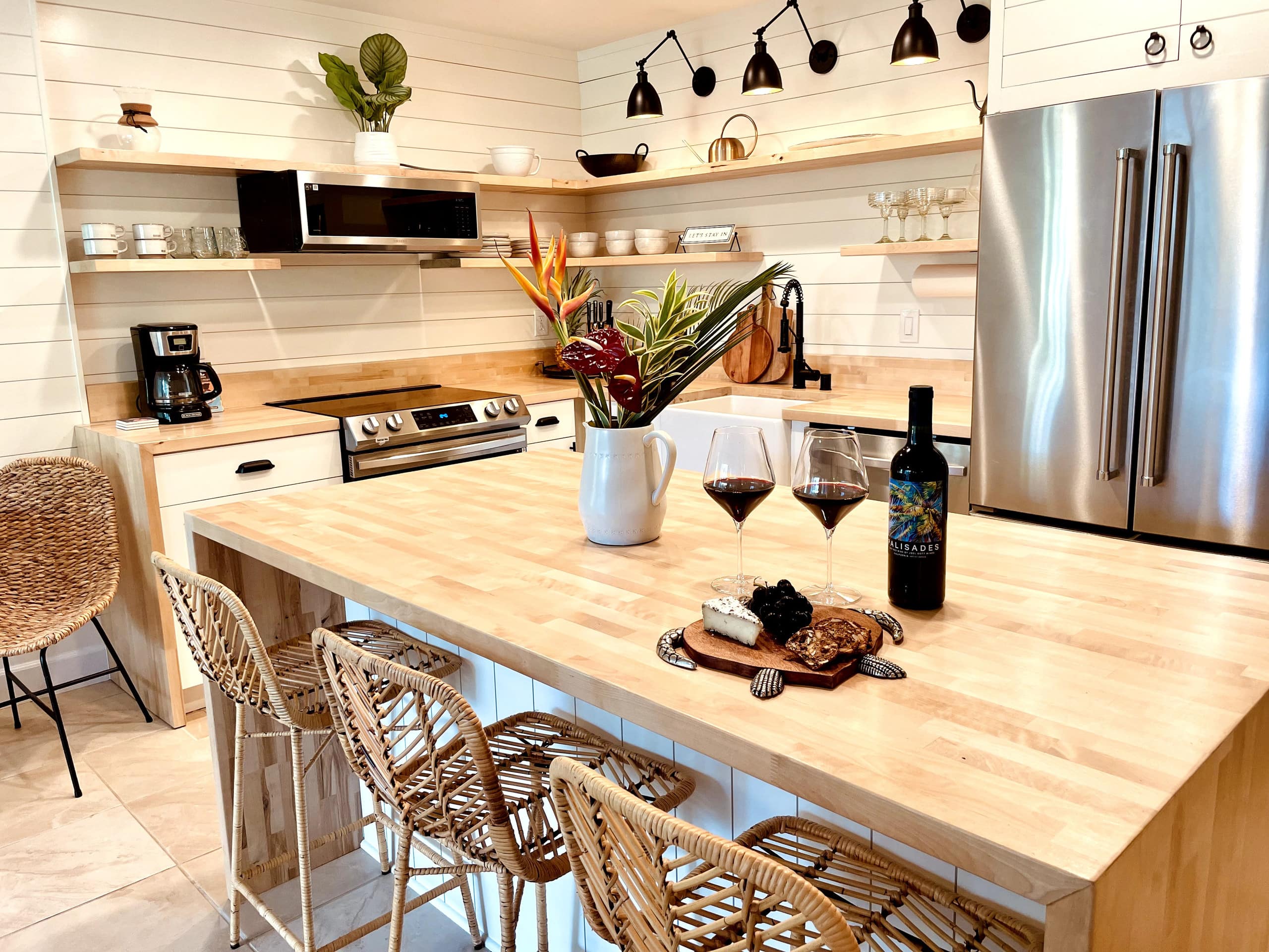 Condo in Kahuku · ★4.97 · 1 bedroom · 2 beds · 1 private bath - Image 6