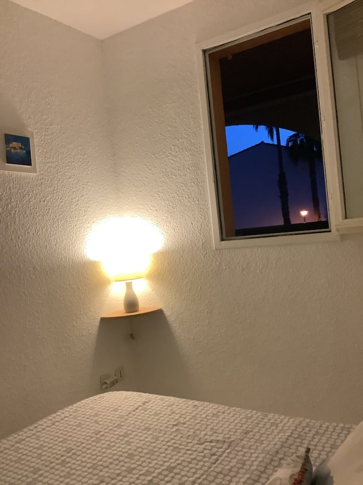 Spavaća soba 1