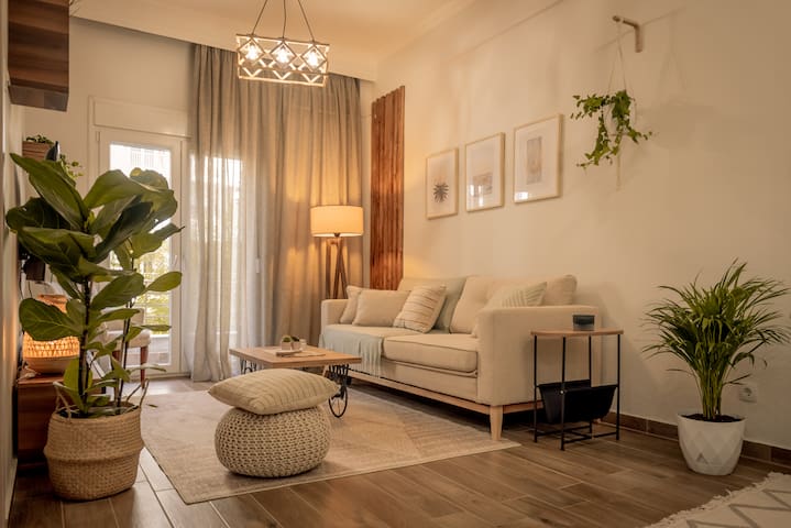 Aphrodite’s Apartment on Agia Sofia | Midas Home gallery image 2
