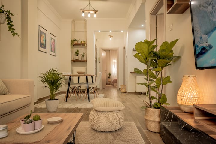 Aphrodite’s Apartment on Agia Sofia | Midas Home gallery image 3