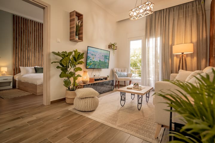 Aphrodite’s Apartment on Agia Sofia | Midas Home