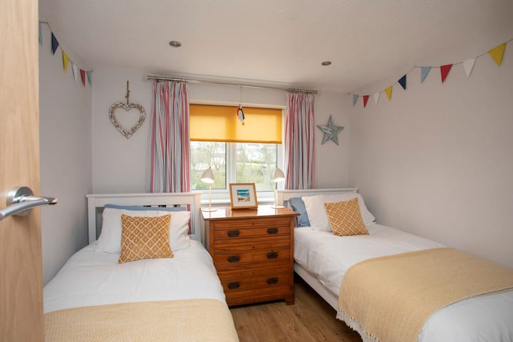 غرفة النوم 1