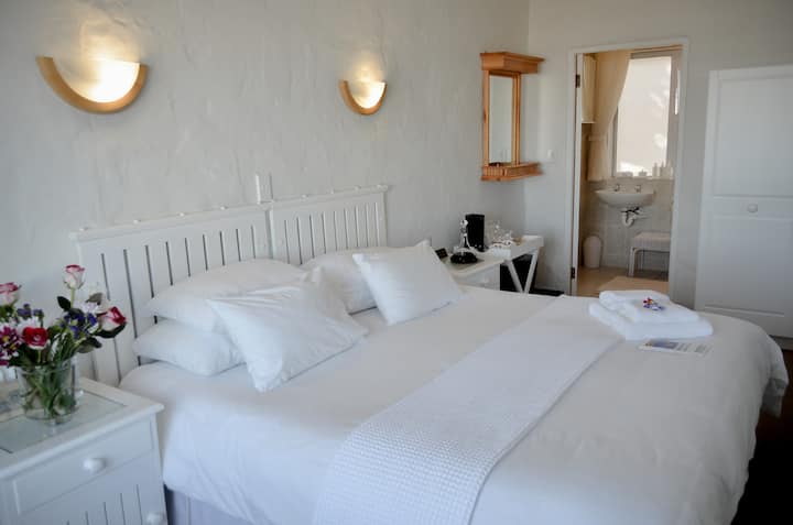 Mossel Bay Bed and Breakfast Vacation Rentals - Western Cape, South Africa  | Airbnb