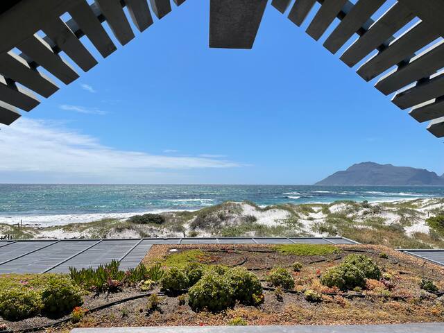 Blue Ocean Beach House, Cape Town