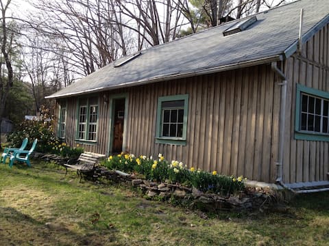 OwLand ~ Serene and cozy woodland retreat