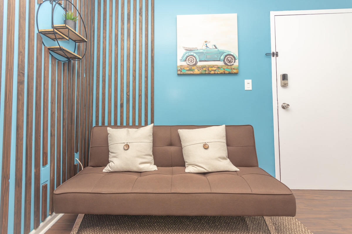 Top Airbnb: $0 Cleaning Fee! Perfect for longer stays! Miami in Lemon City/Little Haiti