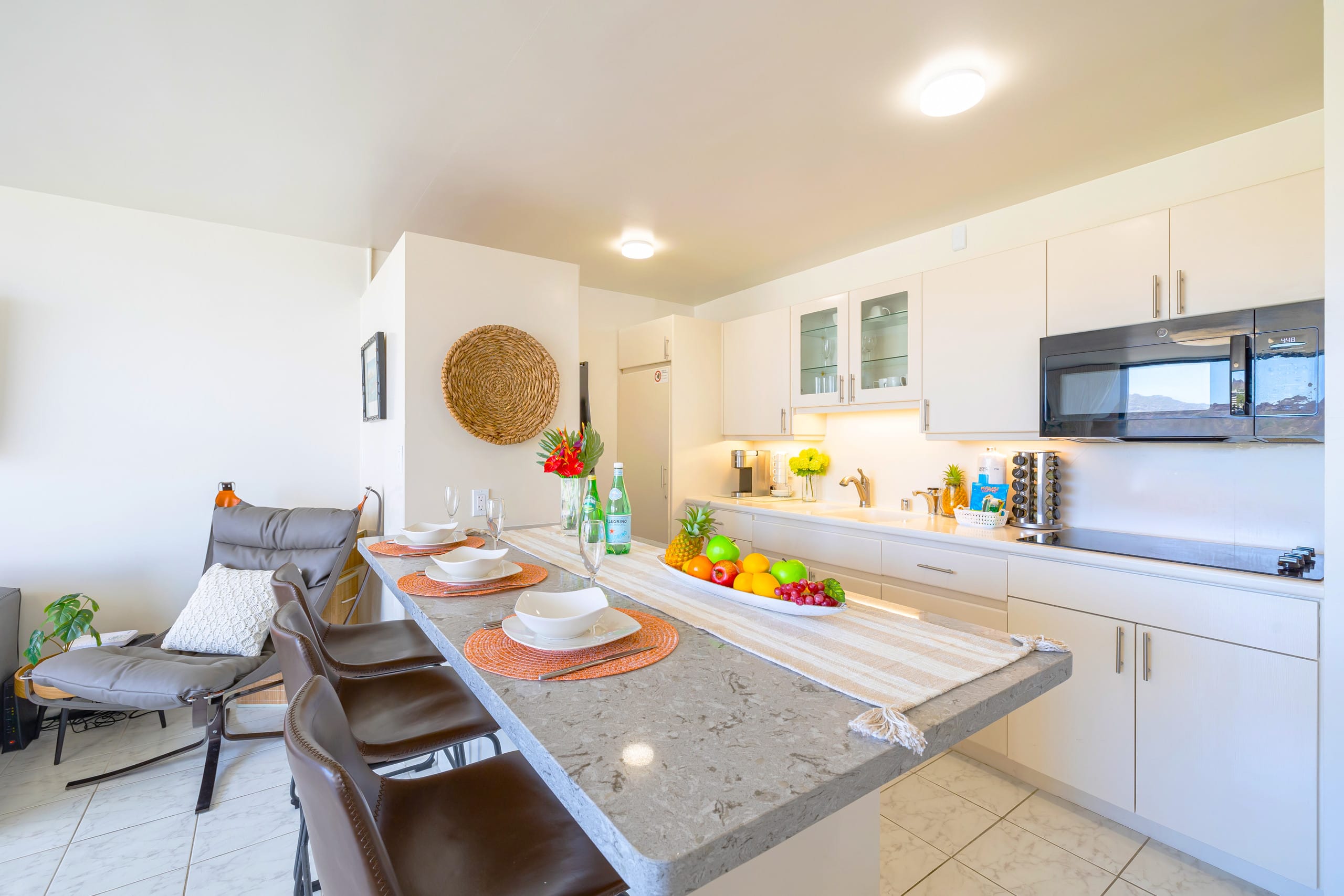 Condo in Honolulu · ★4.8 · 1 bedroom · 1 bed · 1 private bath - Image 11