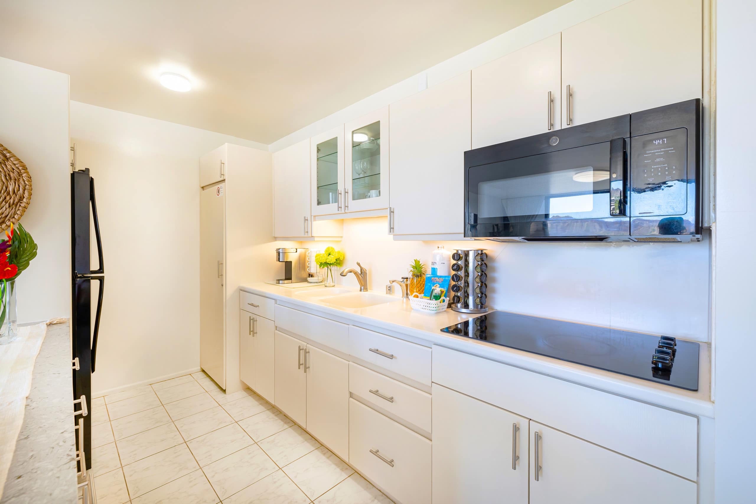 Condo in Honolulu · ★4.8 · 1 bedroom · 1 bed · 1 private bath - Image 9