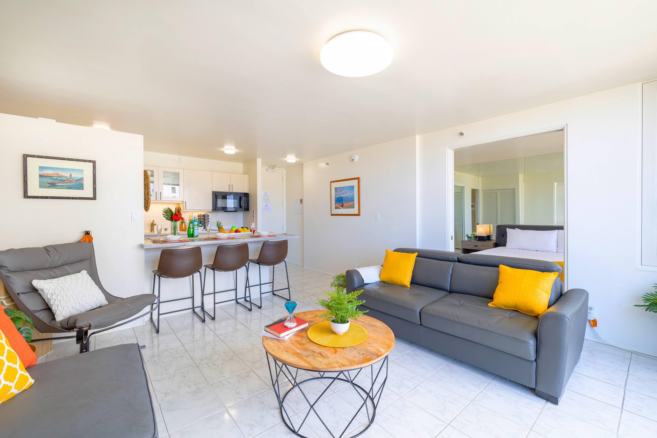 Condo in Honolulu · ★4.8 · 1 bedroom · 1 bed · 1 private bath - Image 7
