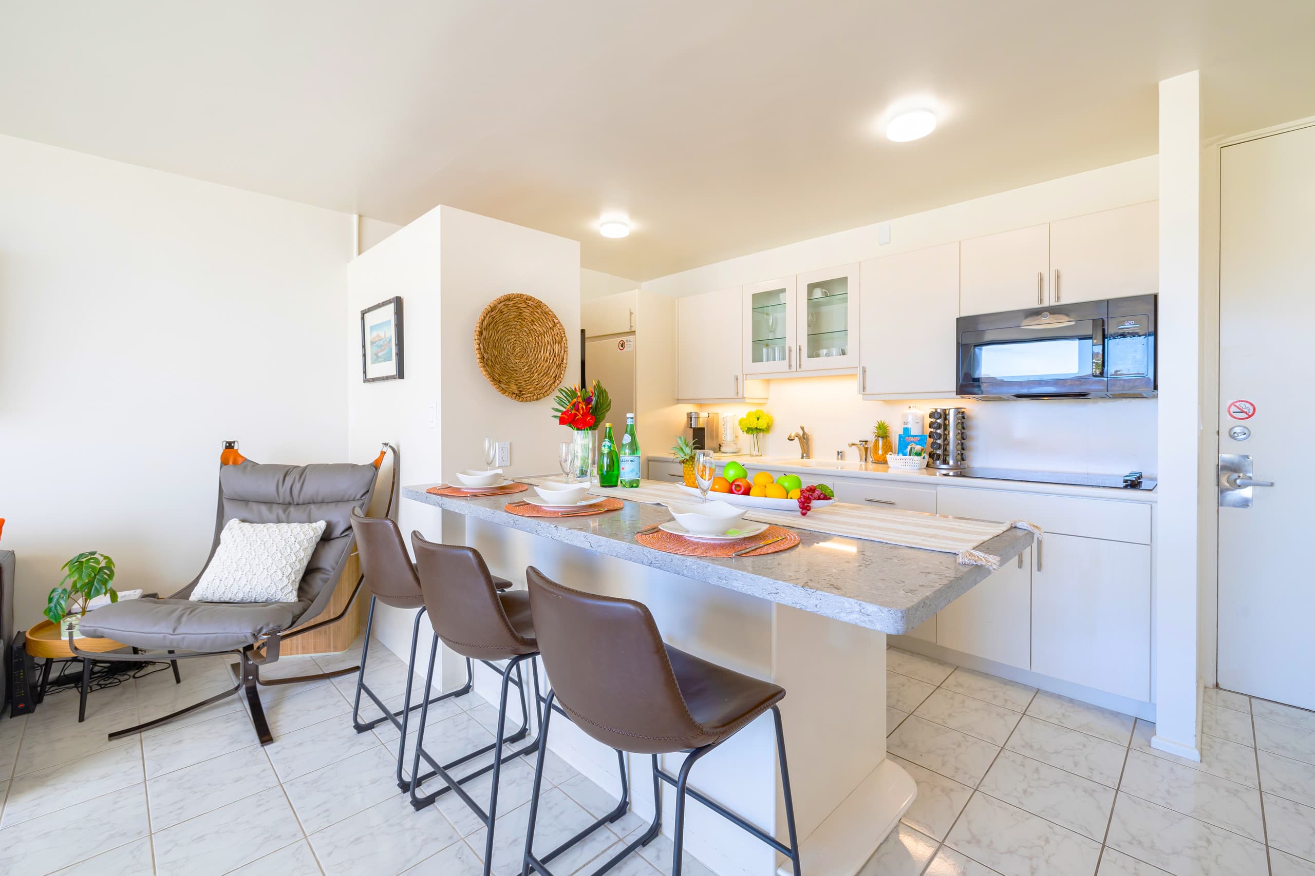 Condo in Honolulu · ★4.8 · 1 bedroom · 1 bed · 1 private bath - Image 10