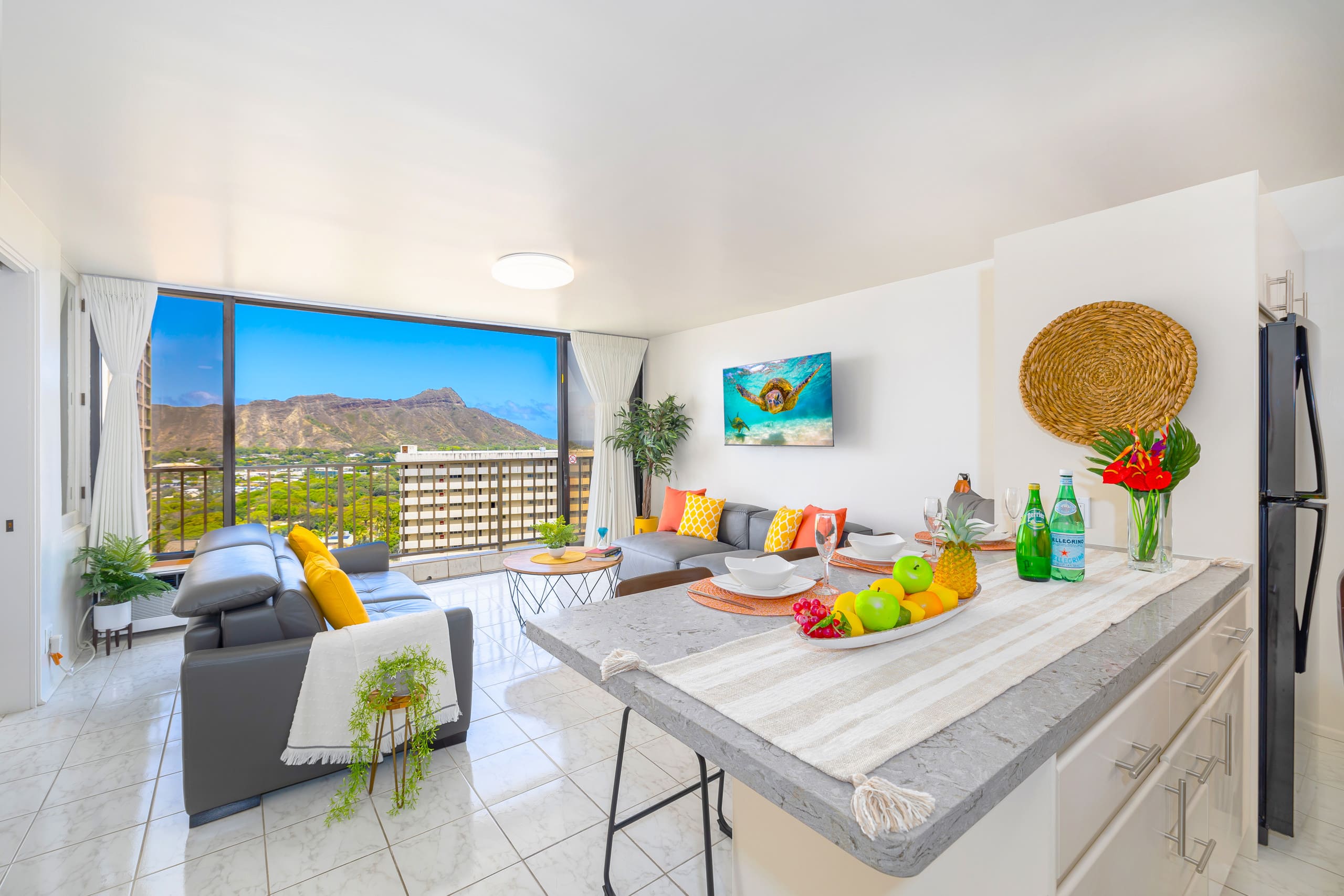 Condo in Honolulu · ★4.8 · 1 bedroom · 1 bed · 1 private bath - Image 14