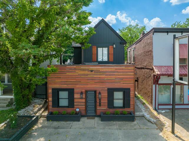 Suite 23 – Spacious and Stylish in the Old North gallery image 3