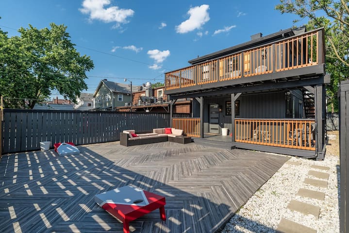 Suite 23 – Spacious and Stylish in the Old North