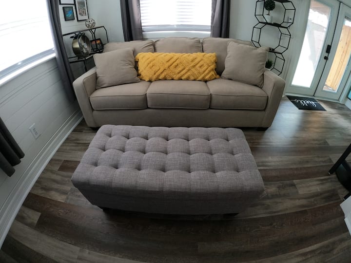 Dainty 1-bedroom, Wifi, Open-deck, Great Location - Tampa, FL
