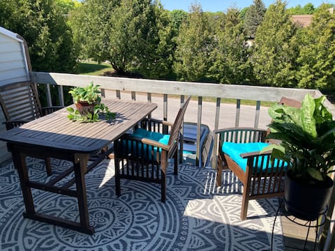 2 bed 2 bath Condo