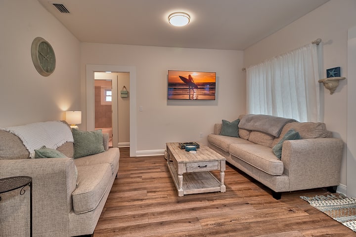 New To Market 4 Bedroom Spacious Home. By Beach - Clearwater Beach, FL