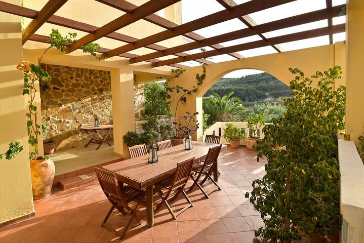 Olive Farm Villa gallery image 3