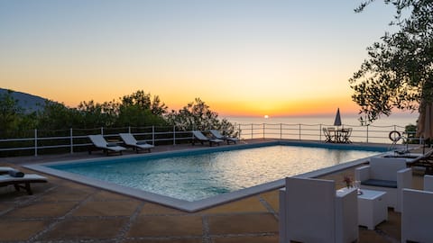 Villa Le Sorbe 12, Emma Villas