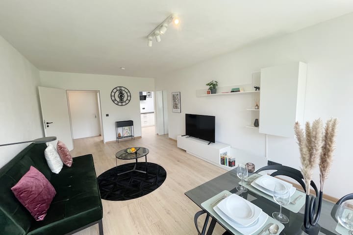 Просторна всекидневна/трапезария 