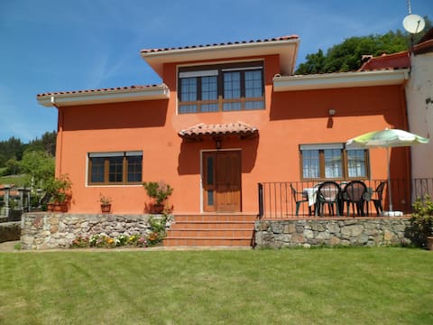 Casa Mary Carmen. 14 people