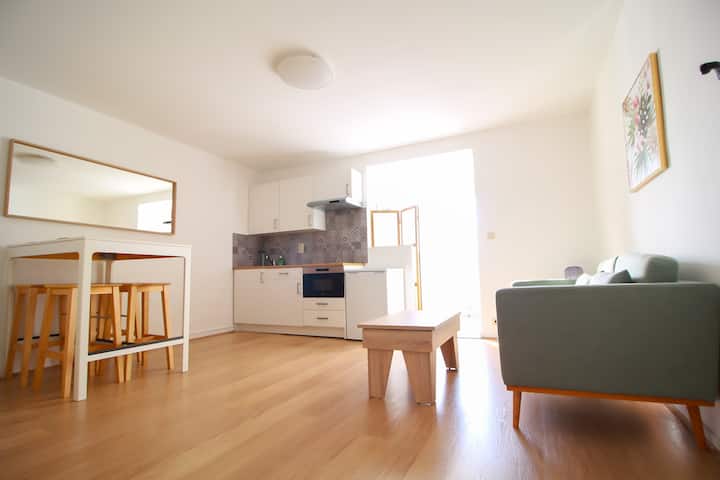 Woluwe St Lambert Renovated Apartment
