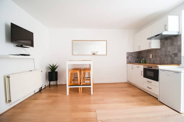 Woluwe St Lambert Appart Rénové - Steenokkerzeel
