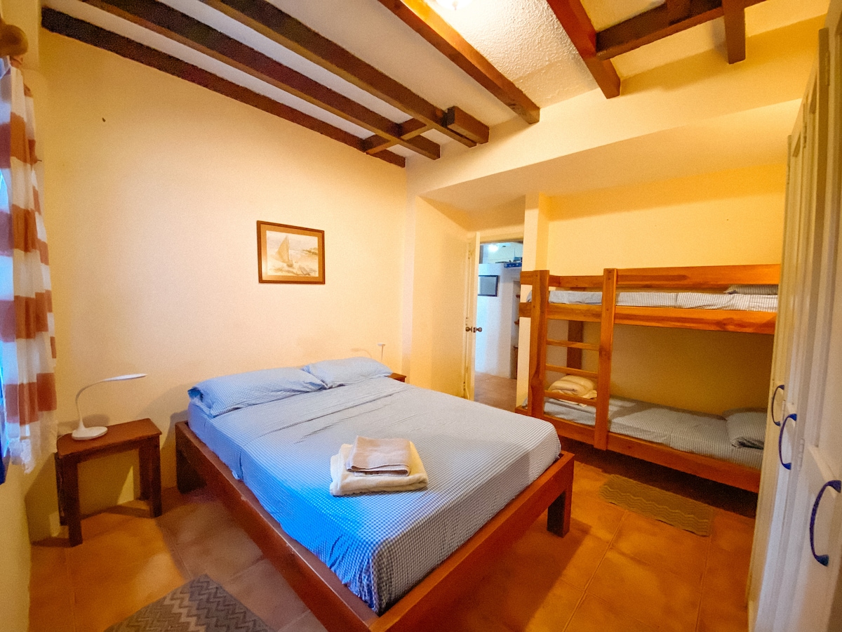 غرفة النوم 2