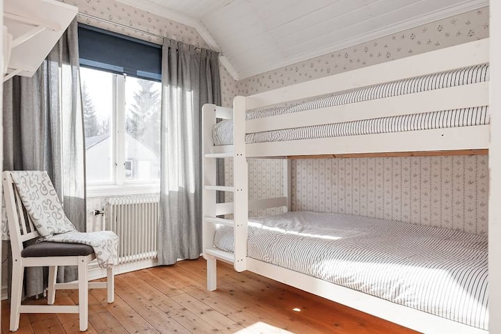 חדר שינה 4
90 ס"מ +90 ס"מ