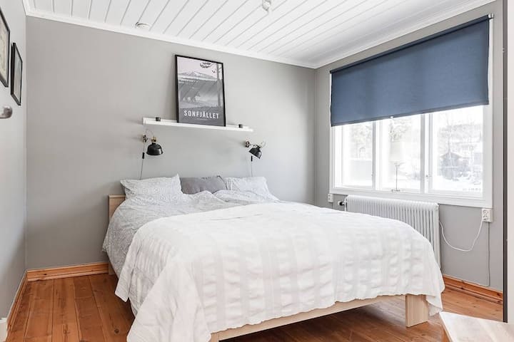 חדר שינה 2
160 ס"מ