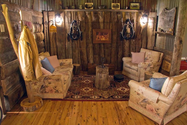 Frampton Cottage - 
Farm Stay - Murray River