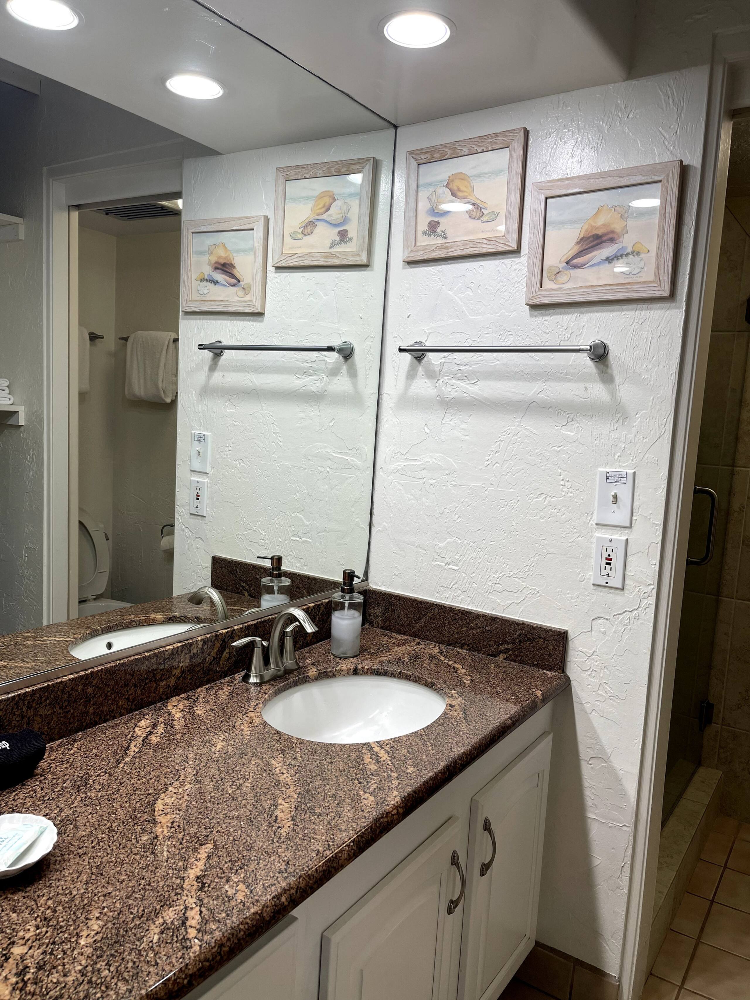 Condo in Lahaina · ★4.59 · 1 bedroom · 1 bed · 1 bath - Image 18