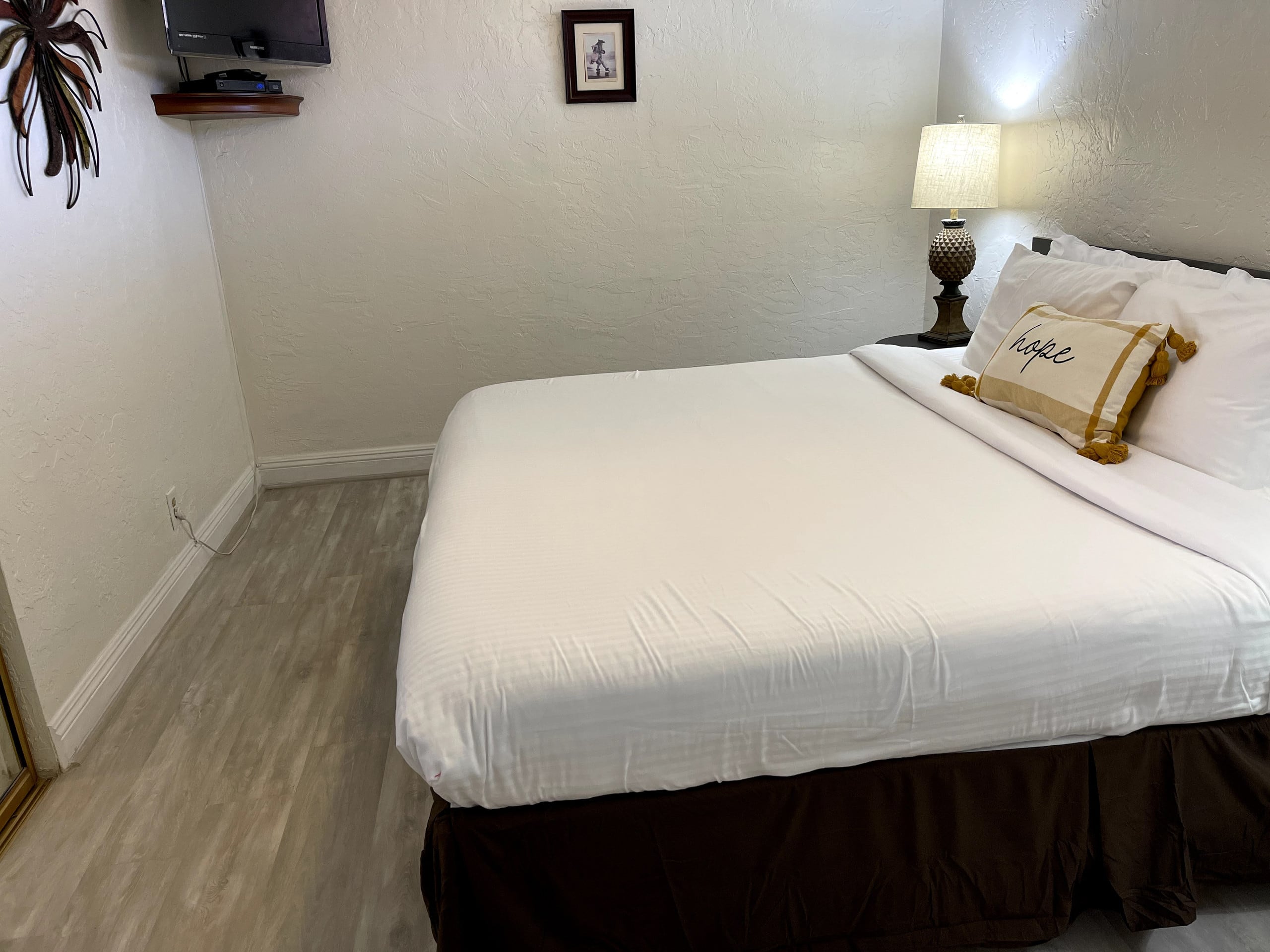 Condo in Lahaina · ★4.59 · 1 bedroom · 1 bed · 1 bath - Image 8