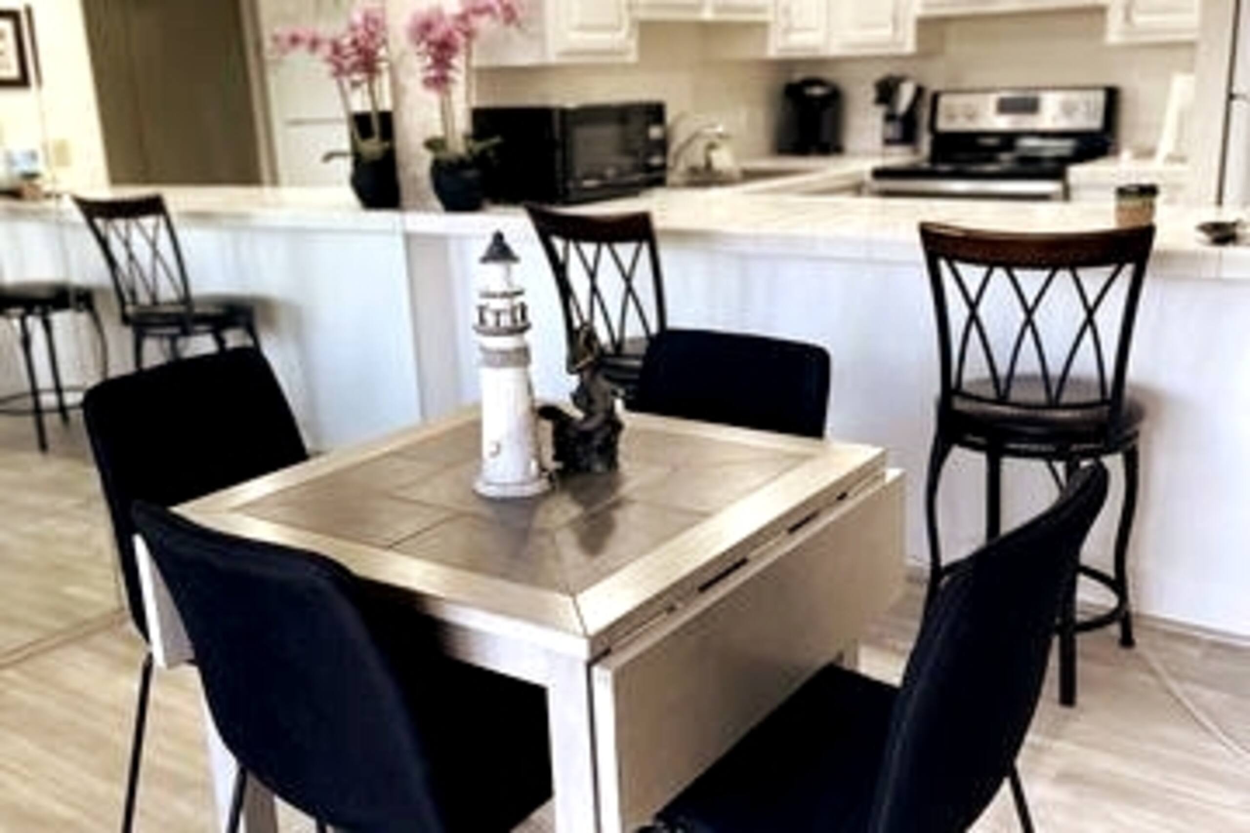 Condo in Lahaina · ★4.59 · 1 bedroom · 1 bed · 1 bath - Image 12